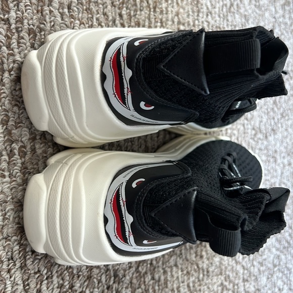 BLACK COOL SOCK-ALIKE SNEAKERS-SHARK-BRAND NEW - Picture 4 of 6